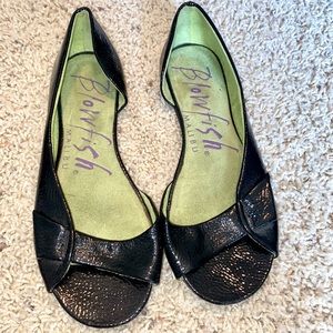 COPY - Black sandals.